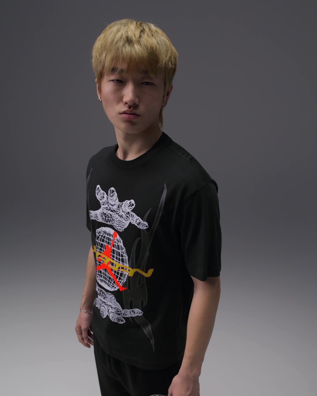 NIKE公式】ジョーダン メンズ グラフィック シャツ.オンラインストア